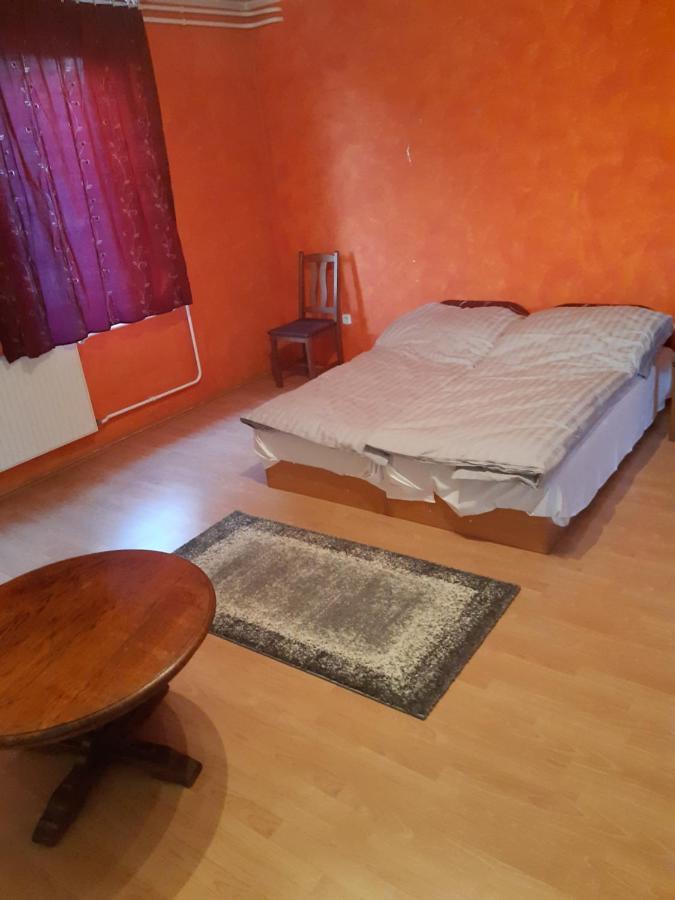 Gábor Pál 1 Apartman 1 szoba Dunafoldvar Kültér fotó